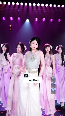 Holy moly cùng với NinNin, cuốn thế nhỉ 😂 #ninnin #viral #ninninvworld019 #vworld019 #idollive 