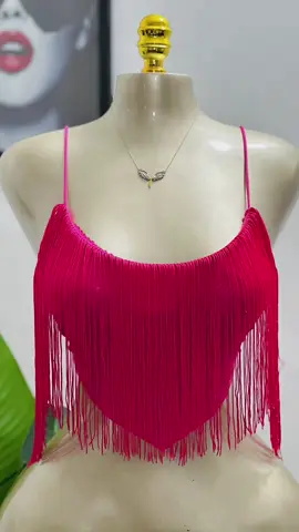 Jolie 😍 Crop top 1000f à plus…🛍️1ere vidéo épinglée 🥰#passerdanslespourtoi #benintiktok🇧🇯 #irofriperie #outfit #fyp 