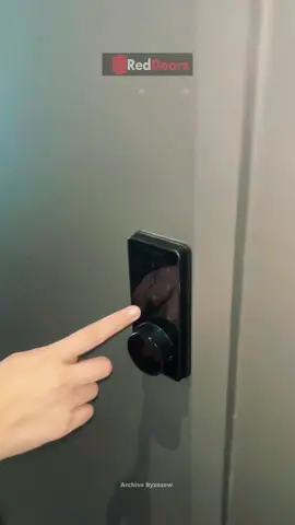 Rekomendasi penginapan nyaman dan strategis di Bandung! Buat kamu yang lagi nyari tempat nginep pas ke Bandung, Chanara Stay PVJ bisa jadi pilihan pas. Yuk, langsung booking kamar kamu lewat aplikasi RedDoorz dan pakaikan kode promo YUKNGINEP biar makin hemat! 🏨💨 #RedDoorz #RedTravelers #RedDoorzID #HotelBandung #ExploreBandung 