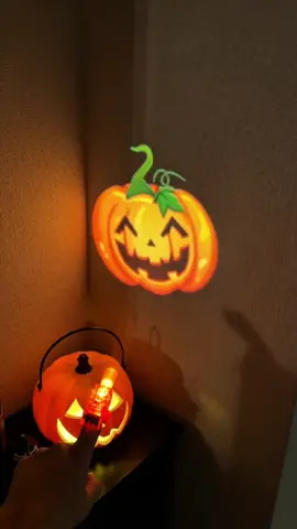 これつけるだけでハロウィンの雰囲気爆上がり🔥光る指がヤバい
 #ハロウィン
 #ハロウィングッズ
 #指ライト
 #トクトクSALE  #おトクなハロウィン 