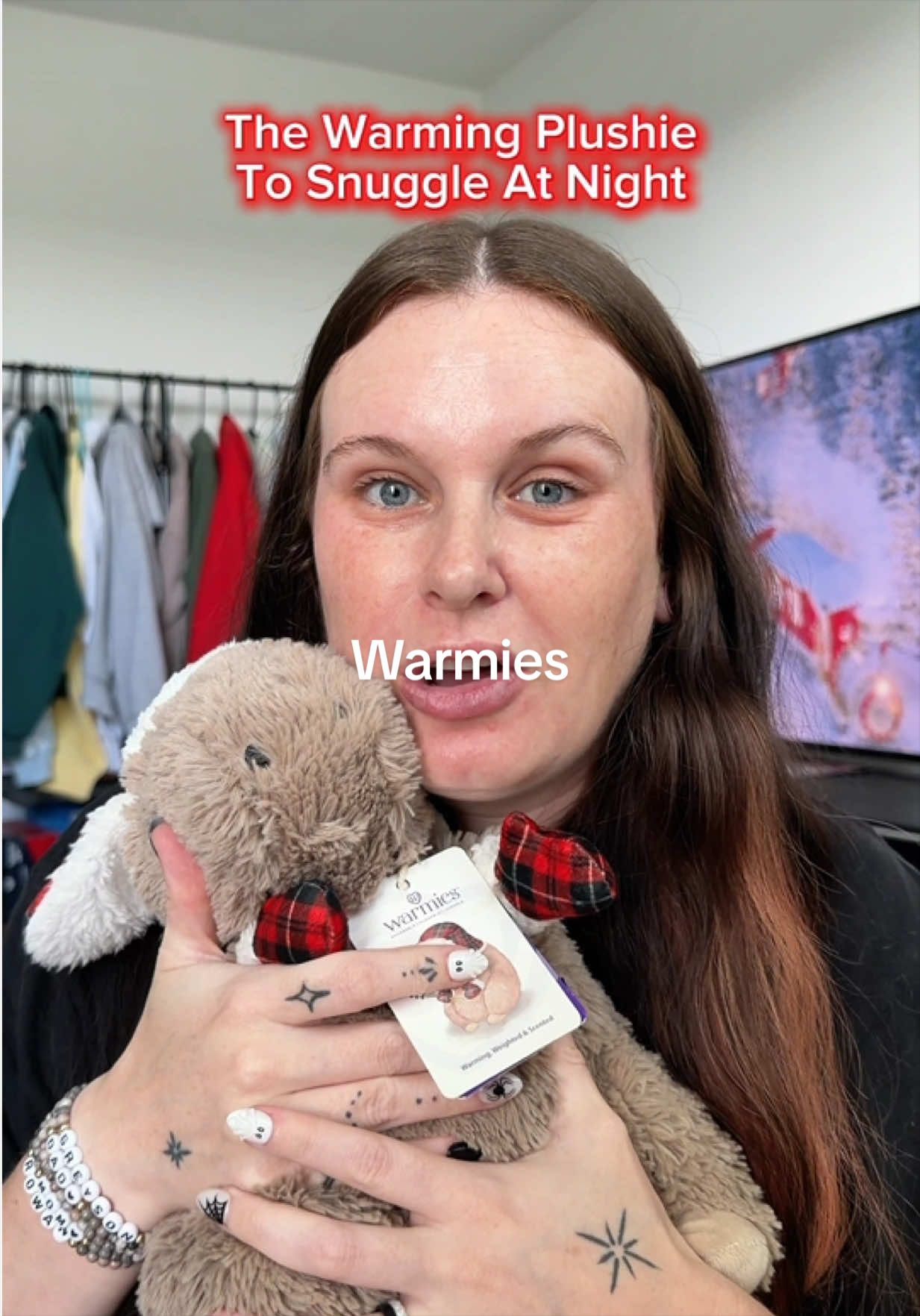 Warm it up in the microwave, weighted and lavender scented! The perfect winter plushie! @Warmies #warmies #capybarawarmies #winterwarmies #tiktokshopcreatorpicks #warmingplushie 