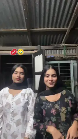 আয়রে বন্ধু ঘরে আয় যৌবন আমার ঢেউ খেলায় 🥹💋🎀 tiktok Viral video foryou #foryoupage #unfrezzmyaccount #fypppppppppppppシ゚ #fypシ゚viral #fypシ 