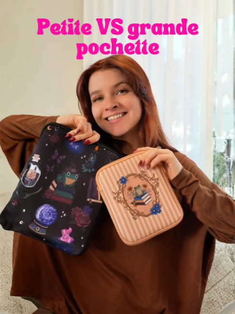 Voici ce qui entre et ce qui n'entre pas dans mes petites et grandes pochettes pour livres et liseuses ! Je suis quand même très impressionnée par la capacité de la grande pochette, qui permet de protéger tes plus gros romans tout en gardant tes essentiels bien rangés. Dis-moi si tu es plutôt du genre à transporter ta liseuse partout ou si tu amènes toujours un gros roman papier avec toi ! 📚✨ #pochettealivre #lacloloco #accessoirelecture #pochetteliseuse #passionlecture#BookTok #booktokquebec