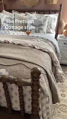 I think I just found the sheets every cottage-style bedroom needs!