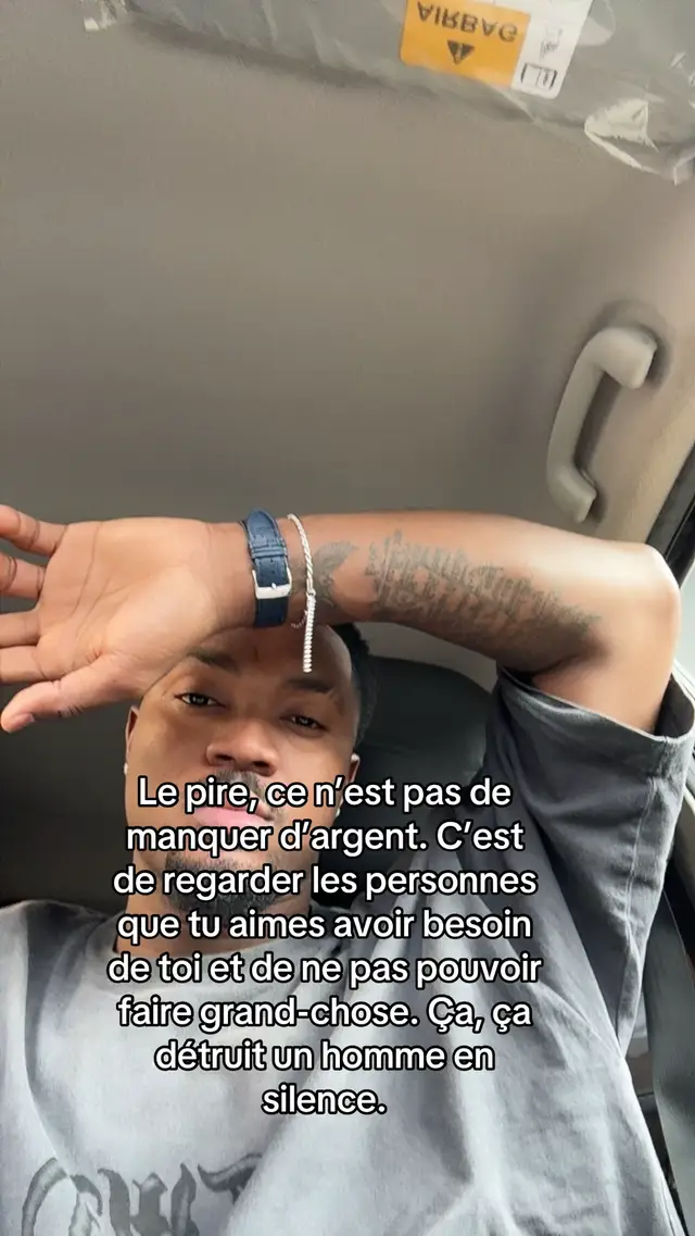🧏🏿‍♂️