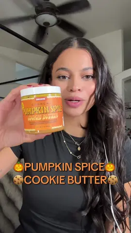 COOKIE BUTTER MEETS PUMPKIN PIE!!? SO GOOD!  #chocbox #pumpkinspice #pumpkinpie #cookiebutter #falldesserts 