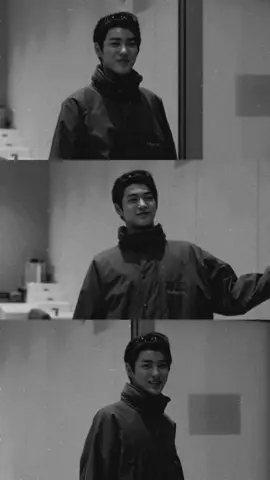 nam tay ahn di qua man mua. #keonho 