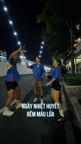 SÁNG CHẠY DEADLINE NÉT CĂNG, TỐI TĂNG PACE CỰC HĂNG 🔥 Anh em Xôi Thịt ban ngày làm việc nhiệt huyết ra sao thì tan ca xỏ giày cũng phải bản lĩnh như thế! Mời anh em nạp Red Bull tiếp năng lượng và cân hết mọi sân chơi, ngày nhiệt huyết đêm máu lửa với anh em bọn tôi nhé 🤝 #RedBull #BanLinhToiCungHucToiDi #NgayNhietHuyet #DemMauLua
