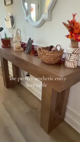 @Tribesigns furniture this entry way table is ahhhh. #blackfriday #tiktokshopblackfriday #entrywaytable #furniture #homedecor 