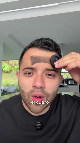Transforma tu cabello con champú de cafeína y biotina—el enfoque simple que los hombres prefieren 💪🧴 #haircare #mensgrooming #hairhealth #naturalsolutions #groomingroutine Disclaimer: results may vary
