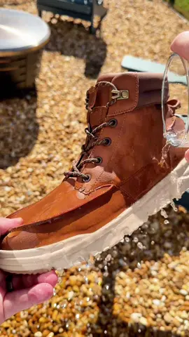Perfect boots for fall and winter that will keep your feet warm and dry.#Heydude#heydudeshoes #boots 