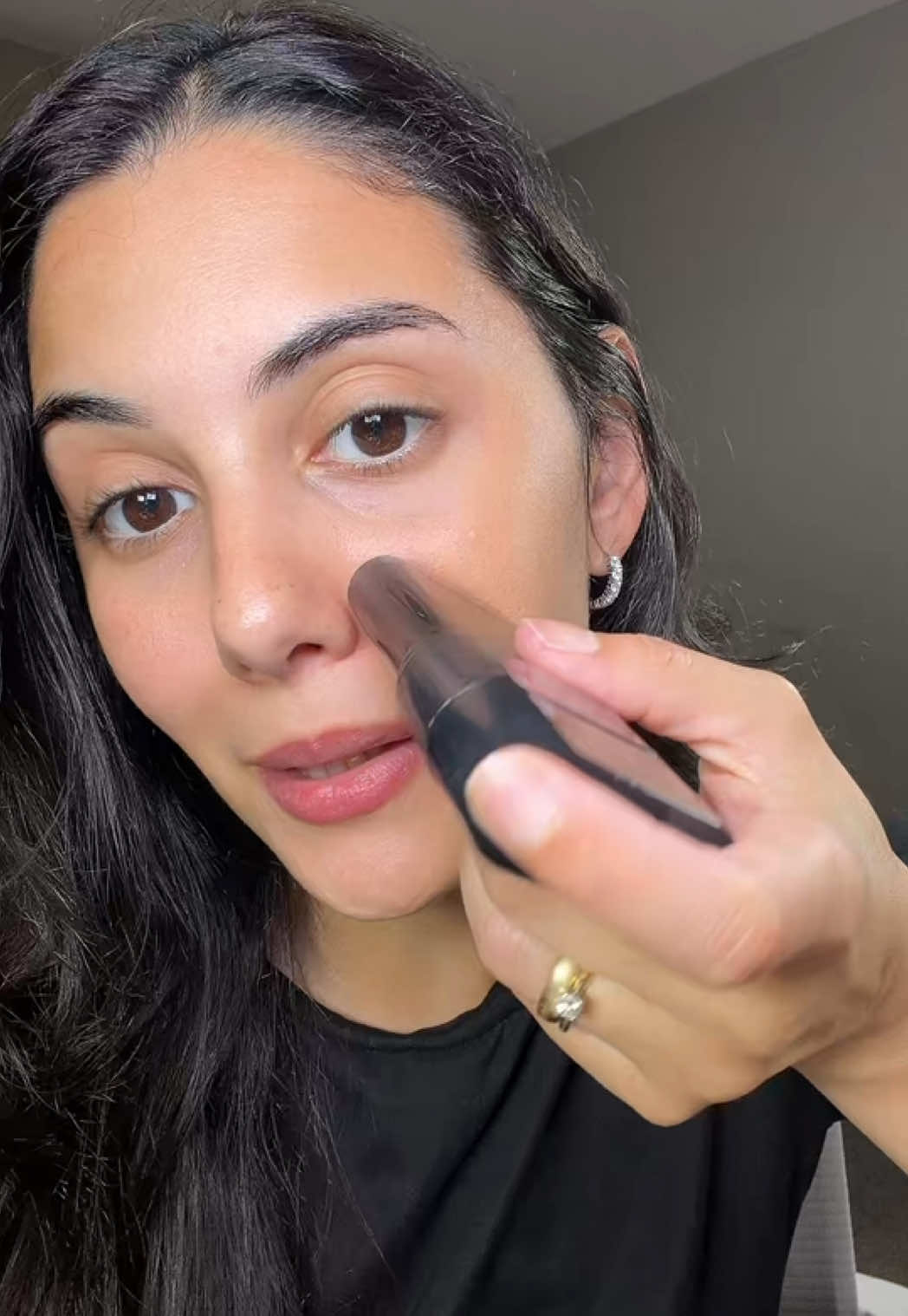 El efecto filtro perfecto! 🤩                   #foundationstick #viralmakeup #makeupforbeginners #filtermakeup 