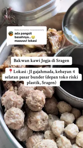 Membalas @mowwwwwwly ready pangsit basah dan topping yang lain lengkap ya kak 😍 #sragen24jam #sragenhitz #sragenkuliner #sragenbumisukowati #kulinertiktok 