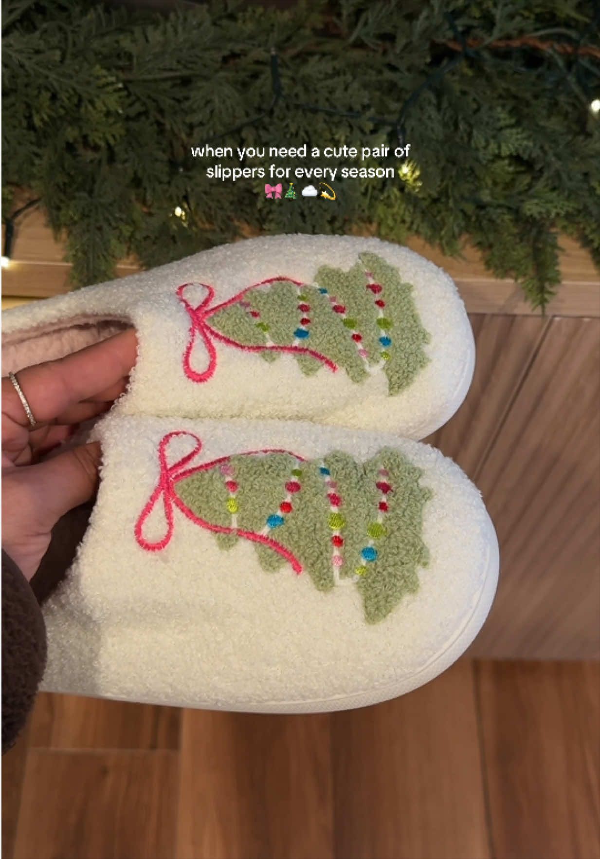 got my slippers for next month ✨🎄#cozygirl #christmasslippers #cozymorning #cuteslippers #fyp 