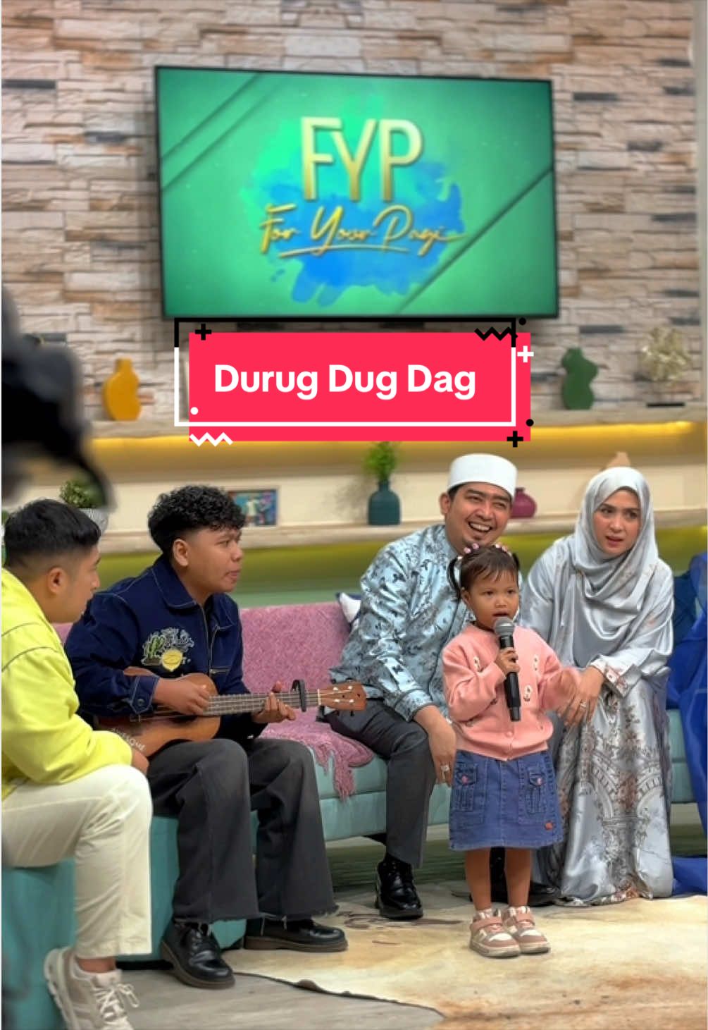 El Khanza ngamen di TV nyanyi durug dug dag