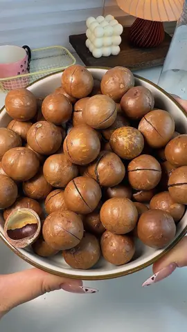 Hạt macca sấy chín size đại #hatmacca #hatmaccadaklak #anvat #banhkeotet #mebechinsu 