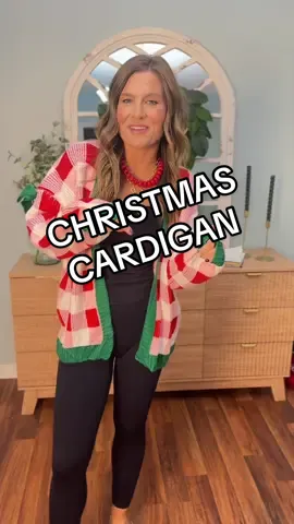 The cutest cardi! 
