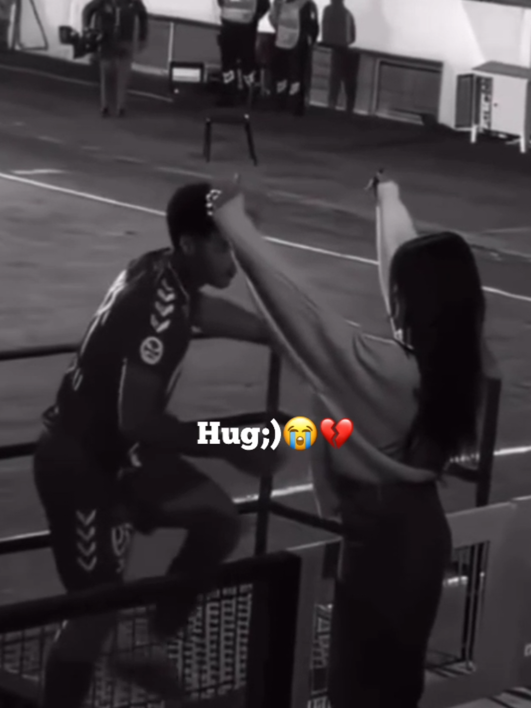 hug;)😭❤️ ।। ।। । #foryoupage #1millionviews #trending #plzunfrezemyaccount #saimon_vaiya 