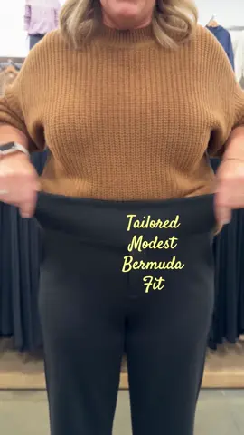 Womens fleece lined wide leg pants with an elastic waist, side pockets, mock fly design, and faux back pockets offer a polished option for work or casual outfits. Which detail matters most to you? #WomensPants #WideLegPants #FleeceLined #FallWinterStyle#black friday、#black friday deals 2026