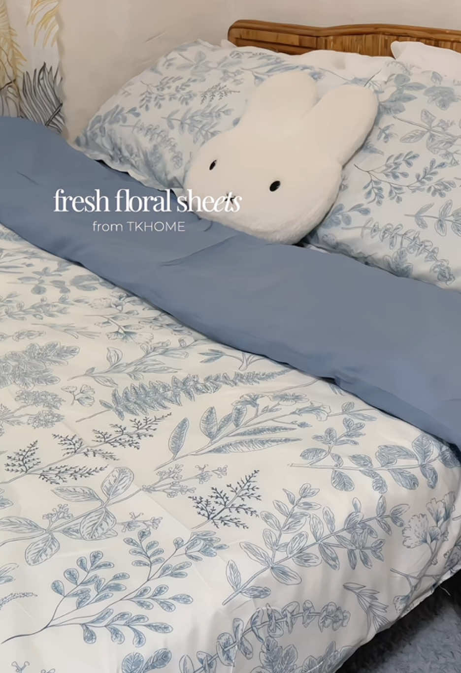 new bedsheets = new level of comfort ☁️ #bedsheet #4in1bedsheet #floralbedsheet #beddings #comfybed 
