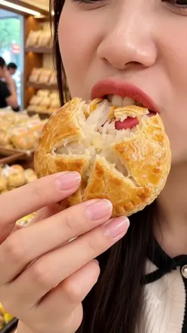 bánh dừa nướng sầu riêng ăn là ghiền #lenxuhuong #monngonmoingay #xuhuong #banhduanuong #banhduanuongngocthuan 