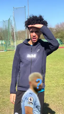 Which player amI thinking of? | #aifootball #aivideo #quiz #footballquiz #makethisviral 