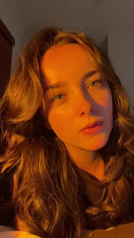 It’s autumn and the sunset lighting is back. who’s ready to get cosy xox