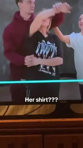 Omg how is no one talking about this?  #dancingwiththestars #dwts #dwtspros