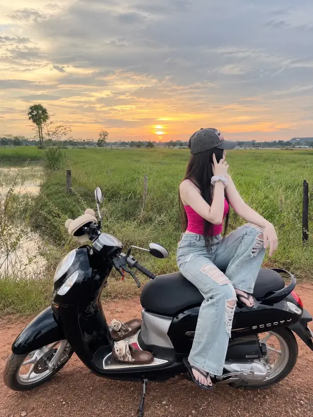រស់នៅរាល់ថ្ងែនេះសុំតែមួយសុខតែប៉ុណ្ណោះ!មិនចង់ទៅមានរឿង!ជាមួយនាក់ណាឡើយ..😊✌️#fyp #foryou 