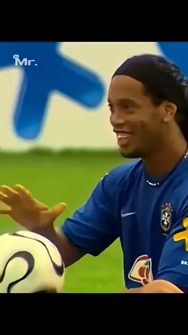 🇧🇷🪄 Ronaldinho: o Bruxo que encantou o mundo! 👑⚽🔥 #Ronaldinho #Futebol #Bruxo #Lenda #Skills