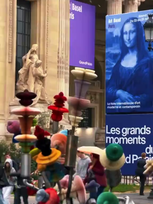 Bonjour à tous depuis les magnifiques rues de Paris ! Aujourd'hui, visite du Petit Palais, le Musée des Beaux-Arts 🇫🇷♥️😍#الشعب_الصيني_ماله_حل😂😂 #fyp #viral 