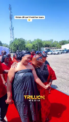 Vivianjaill 😭breaks down in tears as she bids farewell to her late sister Ms. Mabel Intuah, popularly known as Mayan Stitches, who is being laid to rest today. #funeral #auntymabel #death #sad. 