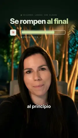 Las sesiones largas con Claude no se rompen al principio. Se rompen al final, justo cuando más te importa. Llevas dos horas con Claude Code montando la app de un cliente y de repente ya no se acuerda de algo que decidisteis al principio. Pasa porque la conversación tiene un límite de memoria: cuando se llena, Claude la resume él solo y tú no eliges qué se queda. Auto Handoff es un mod gratuito y de código abierto que pasa el relevo. Antes de que se llene, para a Claude, le pide a Haiku un parte con lo que estabais haciendo y lo que habéis decidido, y abre una conversación nueva que lee ese parte y sigue por donde ibas. Y como en dos horas también te pierdes tú, Claude Code ya trae dentro un plugin, You should know, que se activa con un solo comando: un segundo agente que mira mientras Claude trabaja y te explica con palabras sencillas lo que se te puede escapar de tu proyecto. Te he preparado una guía para instalar los dos. Coméntame la palabra RELEVO y te mando la guía. #claudecode #claude #inteligenciaartificial #ia #agentesia  