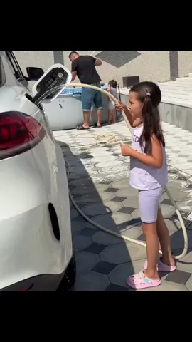 Replying to @Margareth Bráz Atleast she was trying to help her dad. #motivation #lifelessons #mrgoodvibesonly #inspiration #goodvibes 