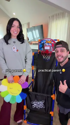 This is a BIG gift that doesn’t break the bank! 🏀🙌🏼 #arcadebasketball #giftsforkids #kidsbasketballhoop #kidsbasketball #kidsgiftideas 