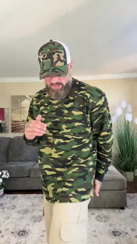 The ShakaWear Heavyweight Thermal 2.0 brings that rugged streetwear look with a substantial 9.0 oz construction, long sleeves, and classic camouflage. Easy to pair with denim, cargos, or workwear pants. Check the product link for current pricing and available colors. 🪖 . #ShakaWear #HeavyweightThermal #WoodlandCamo #MensStreetwear #TikTokShop