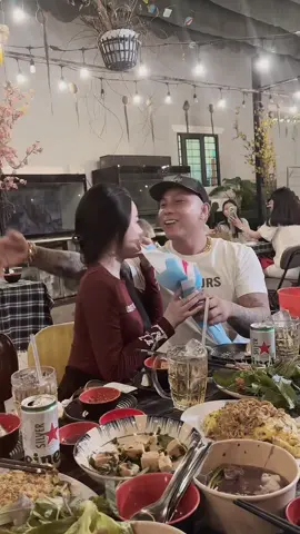 “Trăm người mình gặp chẳng bằng một lần gặp đúng người mình thương.
