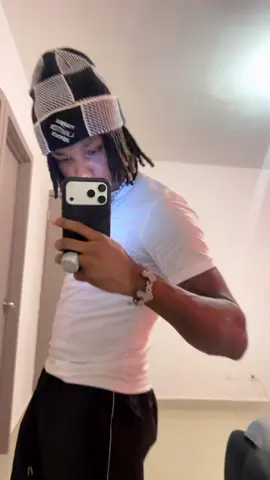 Fit check 💫 IG: lens1804_ Outfit by: @𝐖𝐋💻💰! 