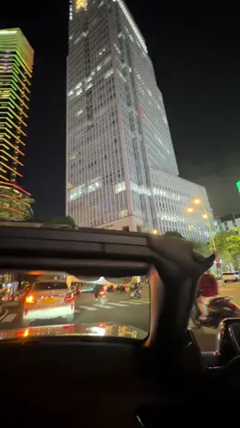 If you're not happy, then let's travel to all the cities in Vietnam together