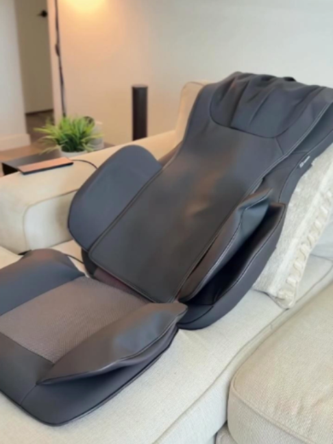 Turn any chair or sofa into a full-body spa experience with the Snailax Shiatsu Massage Pad. From deep tissue kneading to soothing heat and waist air compression—pure perfection after a long day! 🙌💖 #snailax #backmassager#homerelaxation #tiktokmademebuyit #SelfCareRoutine #painrelief