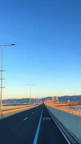 Some sunrise are too beautiful to witness. CCLEX, you have my heart. 🌅🌉 #fyp #sunrise #highlight #cclex 
