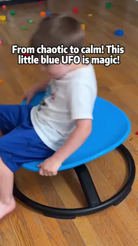 My toddler cannot sit still for 2 minutes 😅 this sensory spin chair changed everything — spinning helps with balance, coordination AND focus 🌀 if your kid is always on the move, you need this 👇 #sensoryplay #sensorytoys #autismmom #toddlertoys #MomsofTikTok