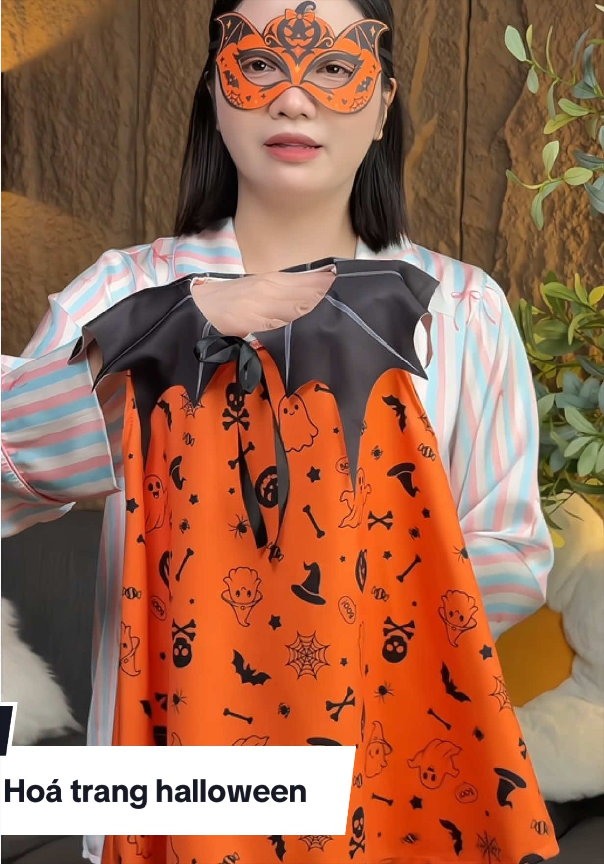 Đầm Halloween hoá trang kèm mặt lạ hoạ tiết bí ngô cho bé yêu đẹp xinh #megiangcogu #halloweenchobe #hoatranghalloween #lehoihalloween 