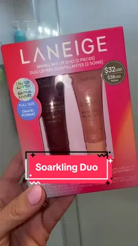 A little sparkle for your lips this holiday season! ✨💋 The NEW Laneige Sparkling Lip Duo is giving glossy, shimmering, hydrated lips, and the packaging is absolutely gorgeous! 🎄🎁 This limited-edition holiday set would make the cutest stocking stuffer or gift for yourself! Don’t wait until the holiday favorites are gone! 💕 #Laneige #LaneigeLipGlowyBalm #LaneigeSparklingLipDuo 