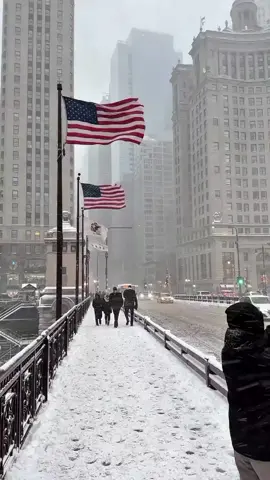Welcome to the United States of America🇺🇸 Just 1 week until America’s 250th Birthday! 🎉✨ From spectacular fireworks and patriotic celebrations to parades, concerts, festivals and special events across the country, it’s one of the most exciting times to visit the USA❤️🤍💙 Now step into New York City 🗽✨ The city that never sleeps, where iconic landmarks, incredible architecture and unforgettable energy come together around every corner 📍10 Must-Visit Locations in NYC 1️⃣ Statue of Liberty 🗽 The ultimate symbol of freedom and one of America’s most famous landmarks 2️⃣ Central Park 🌳 Escape the city’s hustle with beautiful paths, lakes, and iconic views 3️⃣ Times Square ✨ Bright lights, giant billboards and nonstop energy day and night 4️⃣ Brooklyn Bridge 🌉 Walk across for breathtaking skyline views and unforgettable photos 5️⃣ Empire State Building 🏙️ Experience one of the best panoramic views of New York City 6️⃣ Grand Central Terminal 🚉 A historic masterpiece with one of the world’s most beautiful train halls 7️⃣ The High Line 🌿 An elevated park filled with gardens, art and amazing city views 8️⃣ Rockefeller Center 🌆 Home to the famous observation deck and iconic NYC atmosphere 9️⃣ DUMBO 📸 A charming Brooklyn neighborhood with stunning waterfront and bridge views 🔟 Fifth Avenue 🛍️ The perfect place for iconic architecture, shopping, and classic New York vibes ✅Save this post for your future NYC adventure! 📌❤️Share it with someone who dreams of visiting New York City! 🗽✈️🇺🇸 • • • Follow @alexanewyorkcity for more travel inspiration • • • #newyorkcity #usa #newyork #newyorknewyork #nyc 