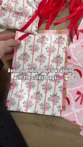 Will be using these for my coworkers, friends, kids teachers, ect.! 🩷🎅🏼 #christmas #giftwrapping 