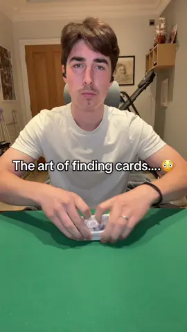 LINK in BIO to LEARN! London magician. #londonmagician #cardmagic #magician #cards #magic 