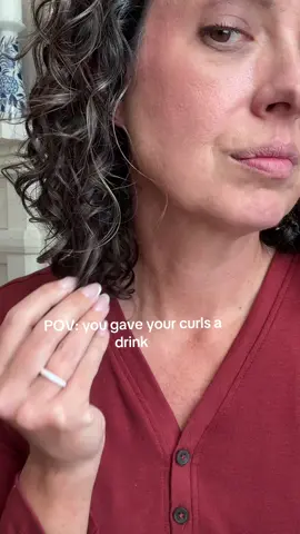 Curly hair 