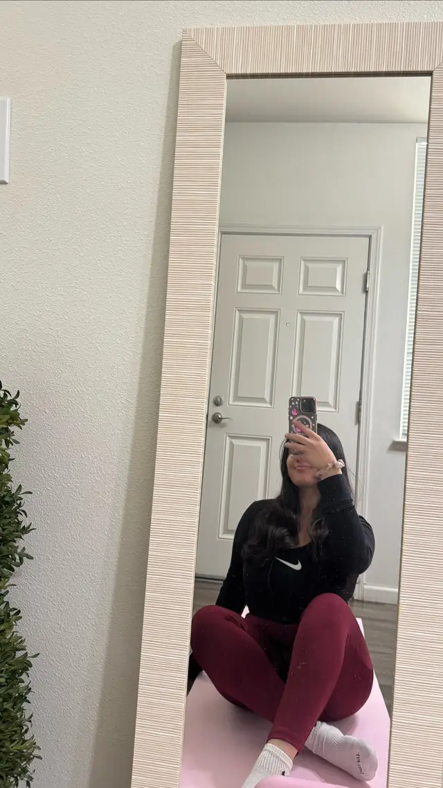 <3