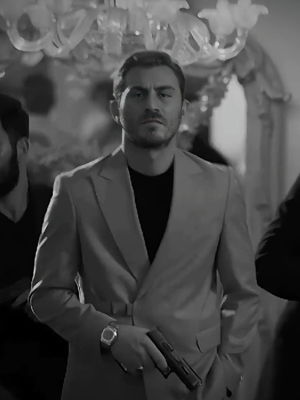 FAN KURGUSU: Fatih olup şöyle bir giriş yaptığı evren 🙏🏻 @Taşacak Bu Deniz  Gerçek kurgu, klipler Taşacak bu deniz ve bir gece masalı dizilerine aittir. Diziye katılacak olan Fatih karakterine Eren Vurdem'i yakıştırdığım için bu editi paylaşıyorum.  #taşacakbudeniz #erenvurdem #fatihfurtuna #keşfet #viral 